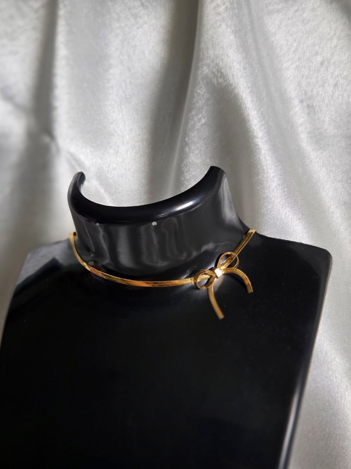 Mini Bow Necklace