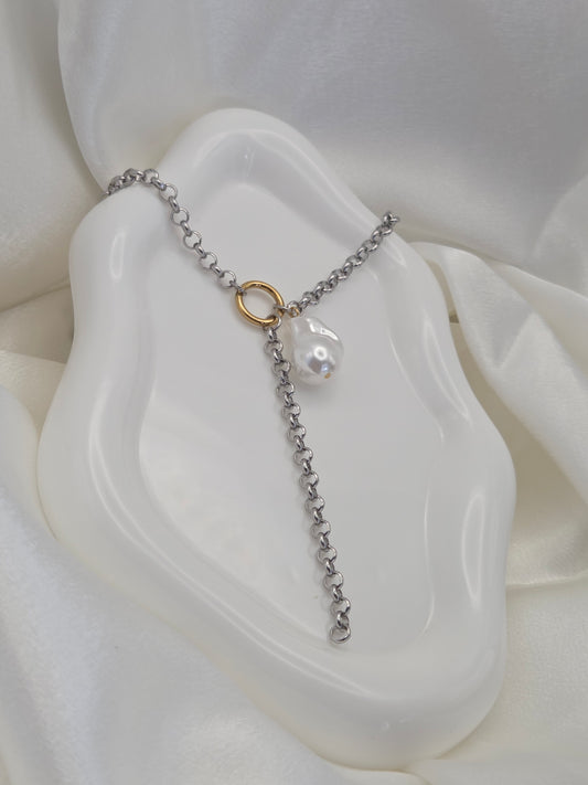 Perle Necklace