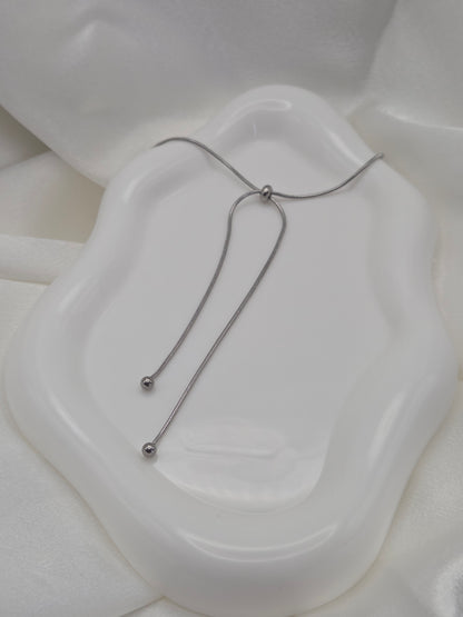 Trazo Silver Necklace
