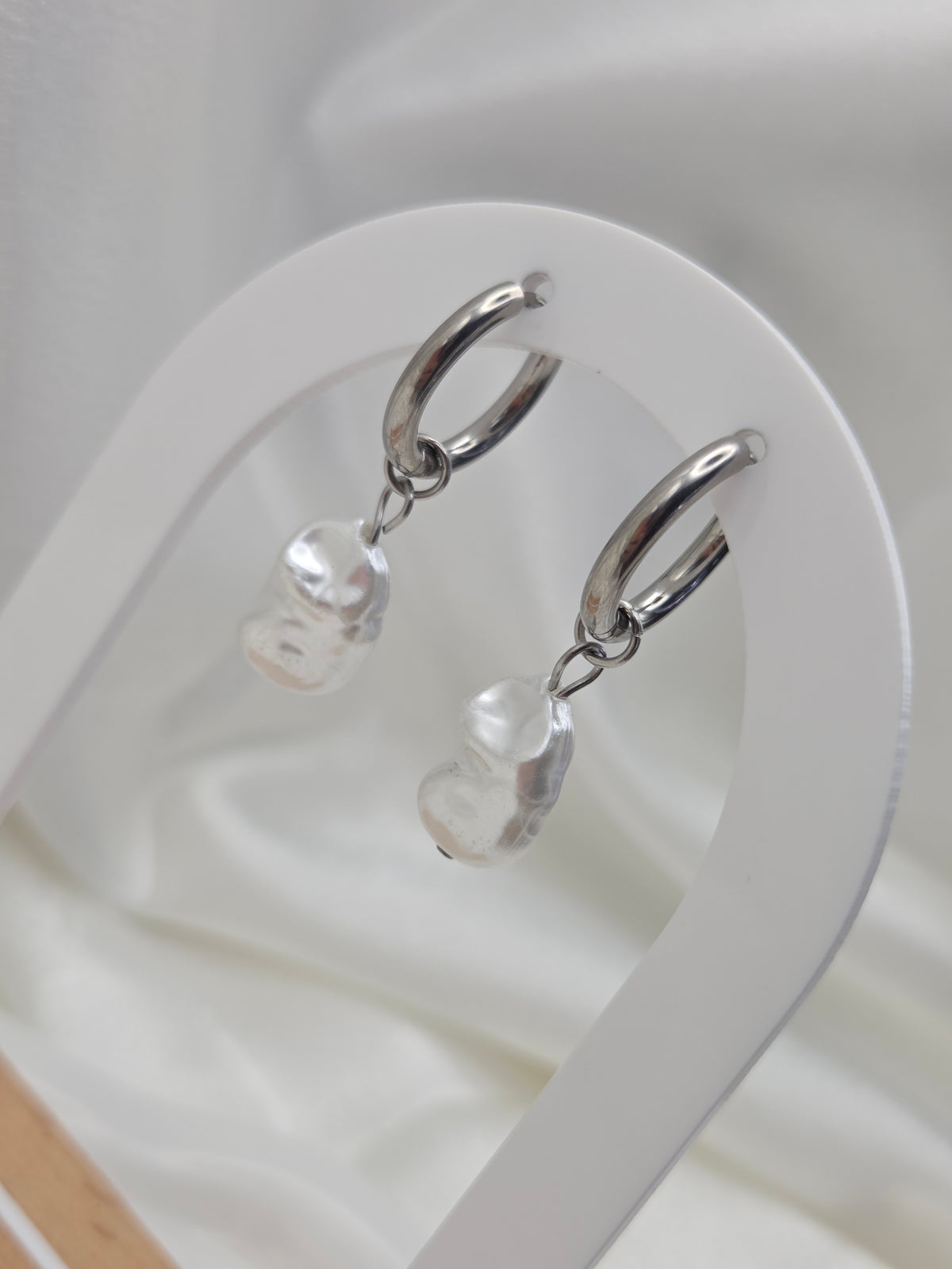 Perle Earrings