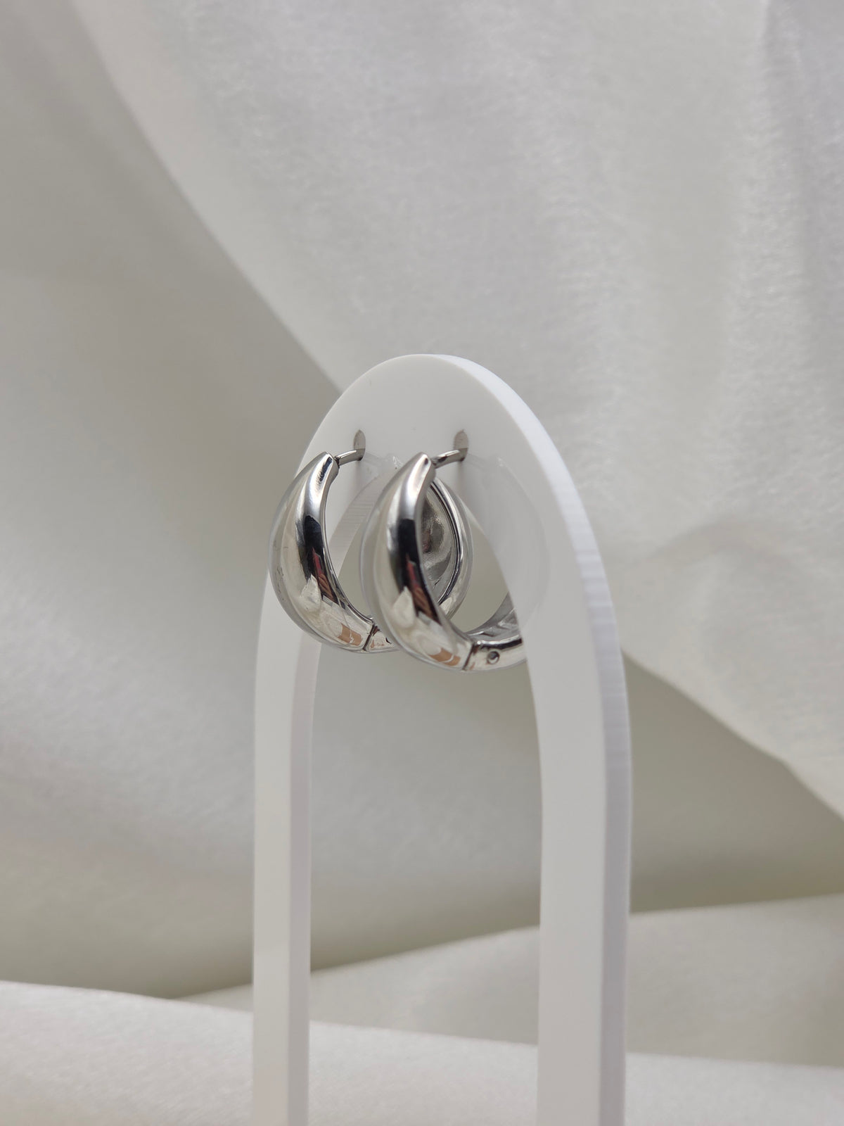 Auri Earrings