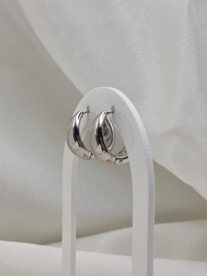 Auri Earrings