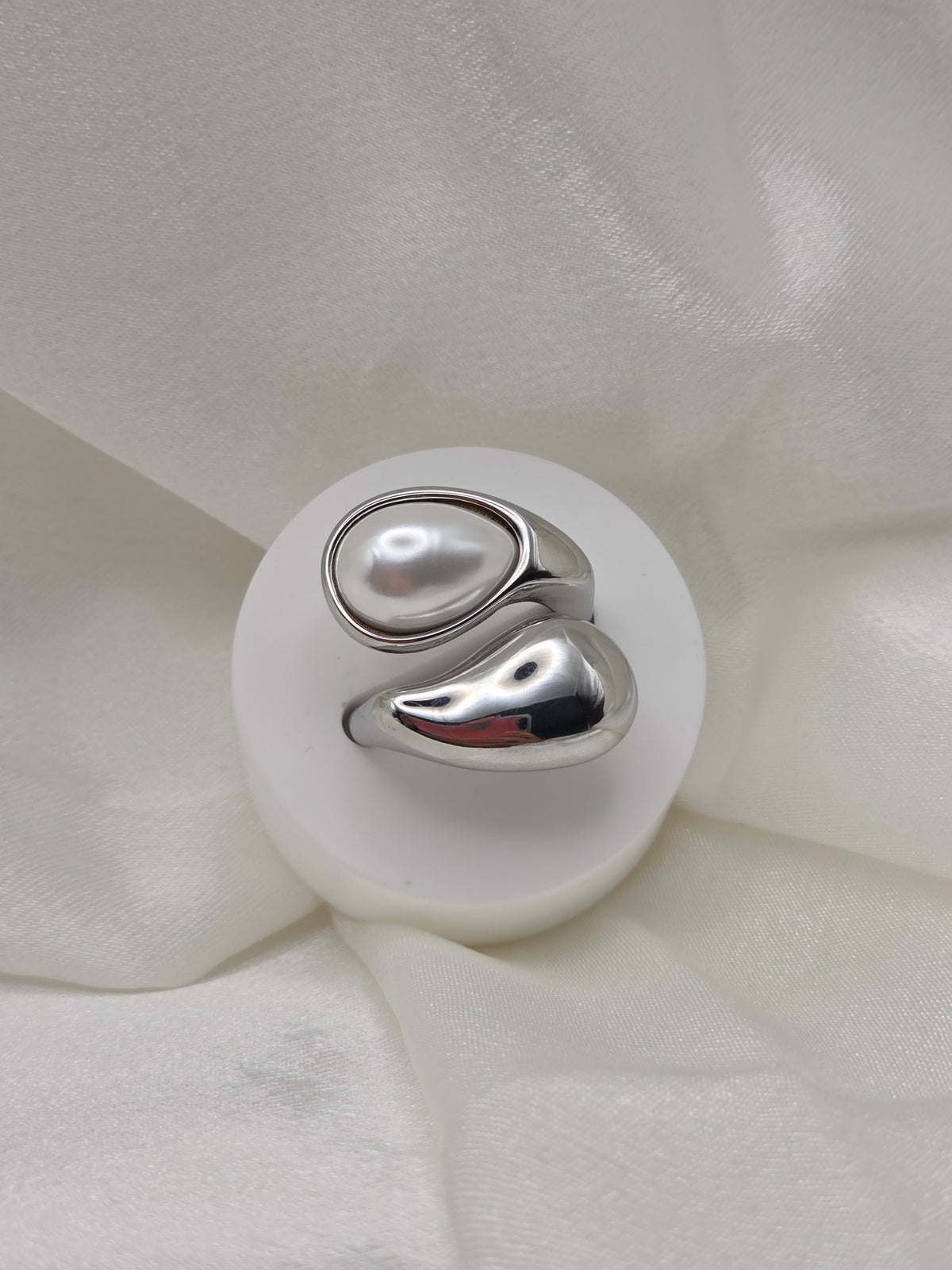 Elara Silver Ring