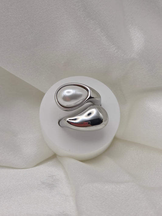 Elara Silver Ring