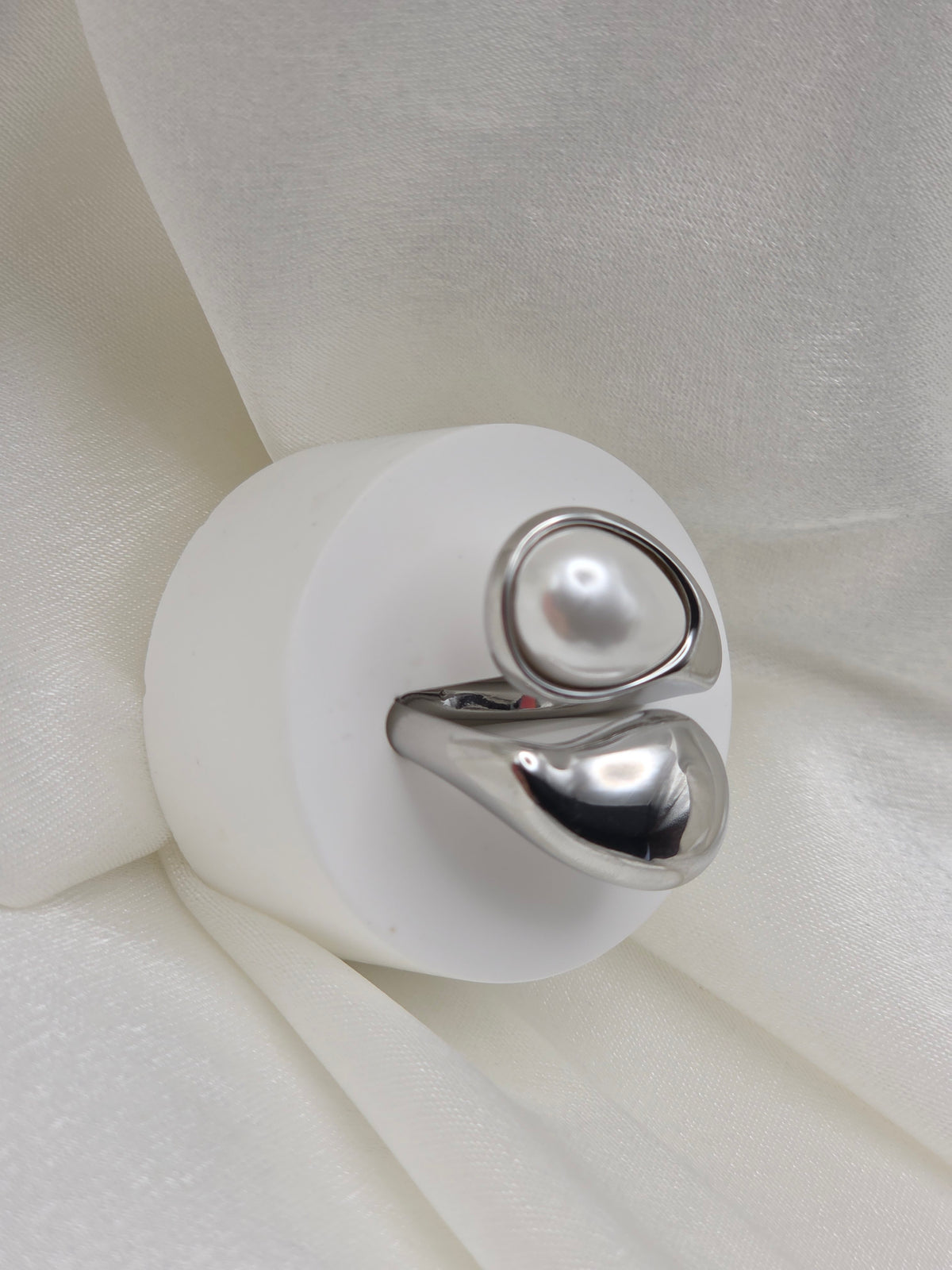 Elara Silver Ring