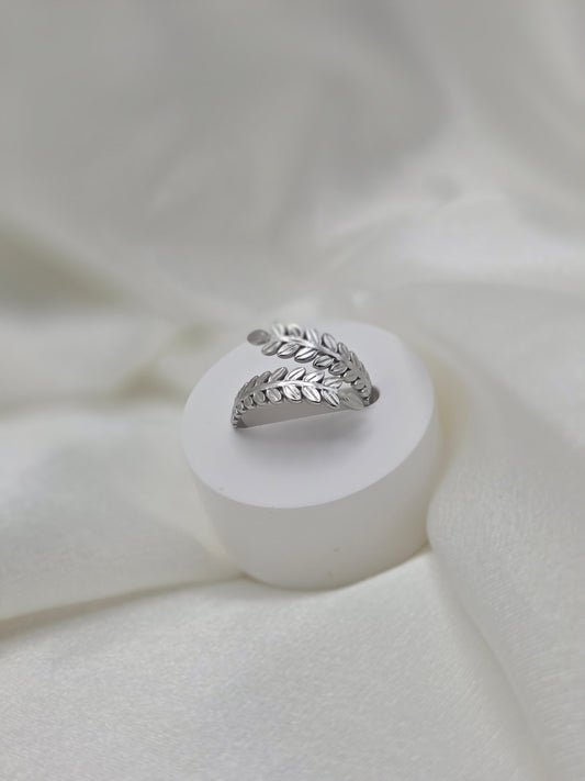 Avea Silver Ring