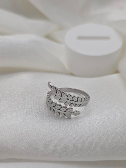 Avea Silver Ring