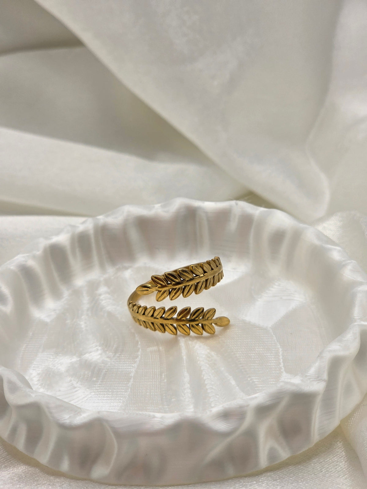 Avea Gold Ring