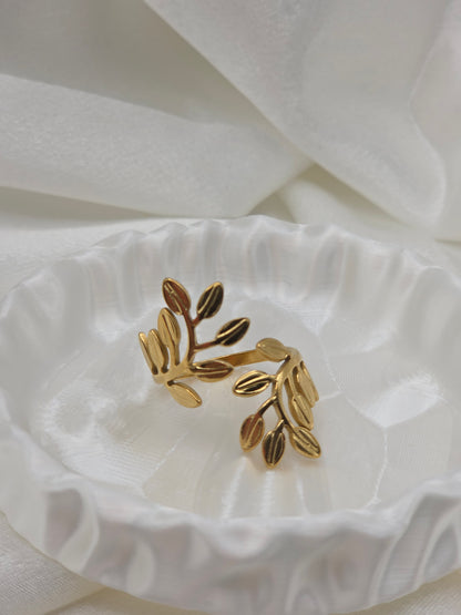 Leaf Gold Ring